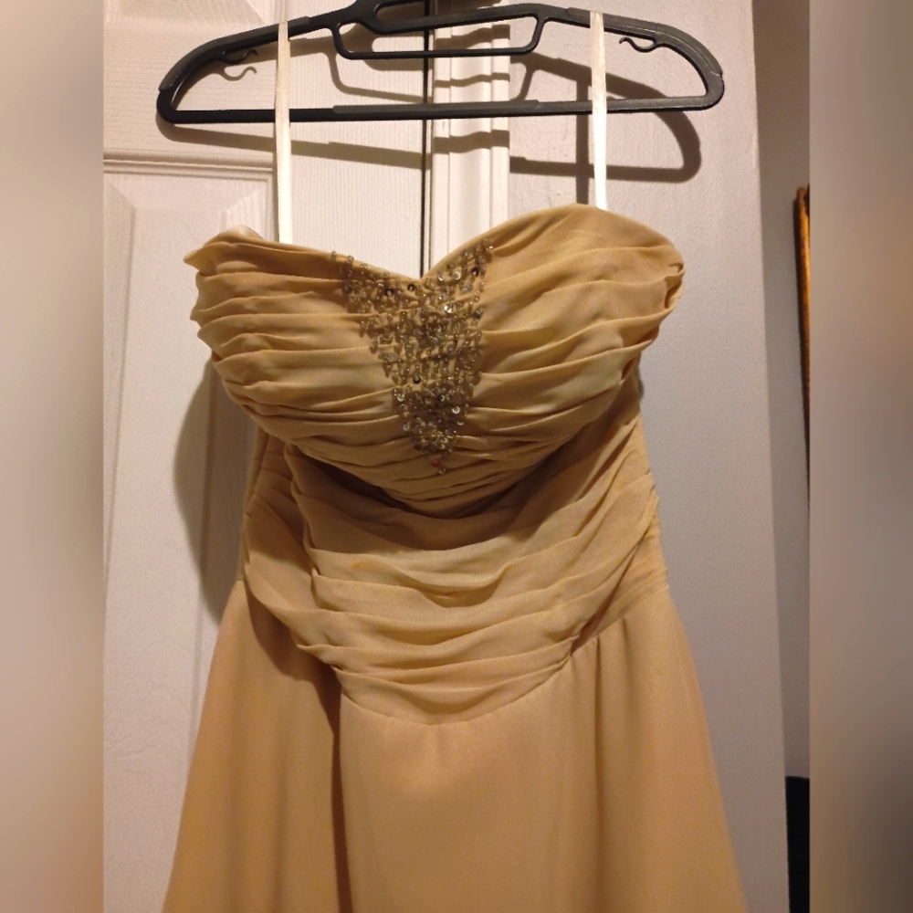 Dusty Blush Handmade Sweetheart Neckline Formal Gown - Picture 3 of 6